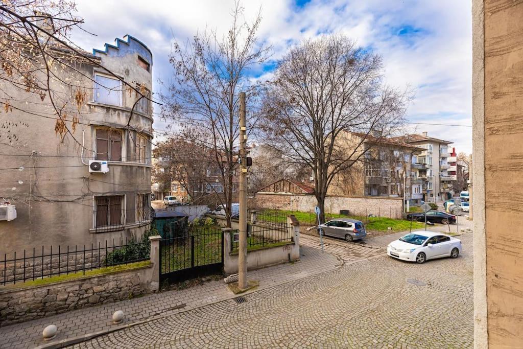 Dufti Home In Plovdiv Center & Old Town / Kapana Buitenkant foto